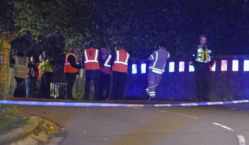 Salisbury’de çarpışan iki yolcu treni yürekleri ağza getirdi