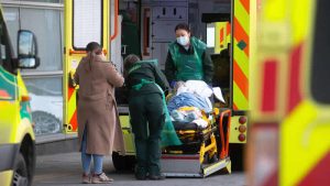 17 Aralık Cuma: Birleşik Krallık günlük Covid-19 raporu