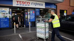 6 bini aşkın Tesco çalışanı Noel öncesi greve gidiyor