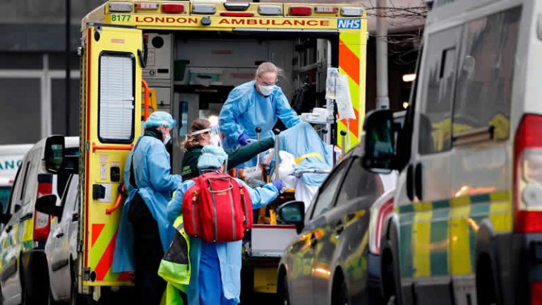 6 Aralık Pazartesi: Birleşik Krallık günlük Covid-19 raporu