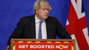 Boris Johnson’ın Muhafazakar Partisi ağır yenilgi aldı