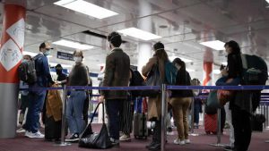 Fransa, Noel döneminde İngiltere vatandaşları için transit yasağını askıya aldı