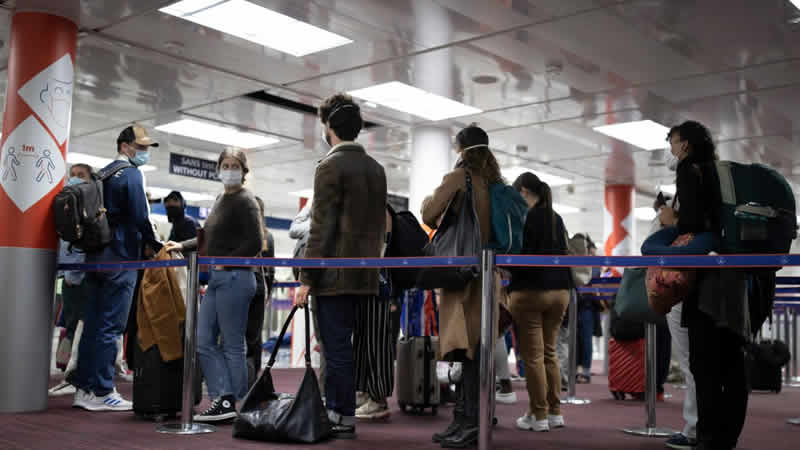 Fransa, Noel döneminde İngiltere vatandaşları için transit yasağını askıya aldı