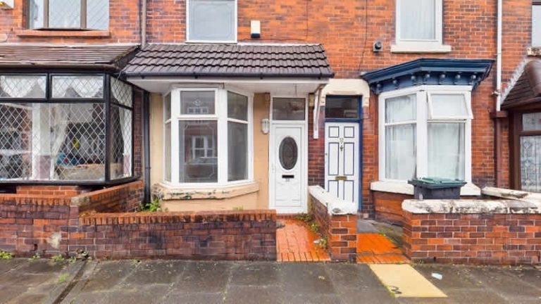 Facebook’ta gördüğü sahte ev ilanına aldanan kadın beş parasız kaldı