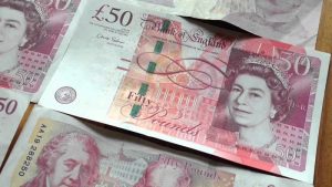 İngiliz sterlini (GBP) 21,61 (TL) ile zirveye ulaştı