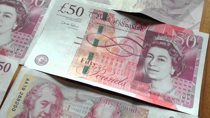 İngiliz sterlini (GBP) 21,61 (TL) ile zirveye ulaştı