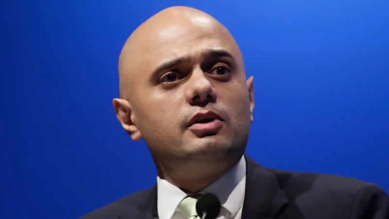 İngiltere Sağlık Bakanı: “Yeni kısıtlamalar gelmeyeceğinin garantisi yok”