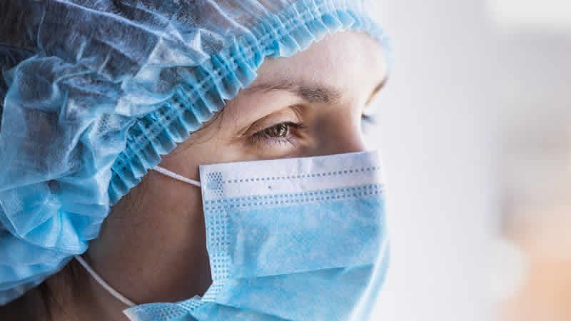 NHS, enfekte olan sağlık çalışanları nedeniyle zor durumda