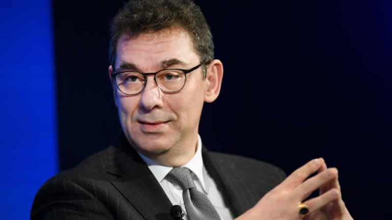 Pfizer CEO’su: “İnsanlar her yıl Covid aşısına ihtiyaç duyacak”