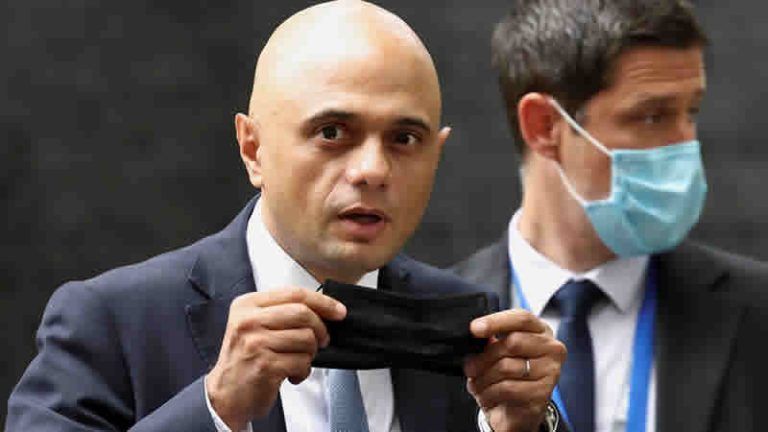 Sağlık Bakanı: İngiltere’deki Omicron vakaları 1 milyona çıkabilir