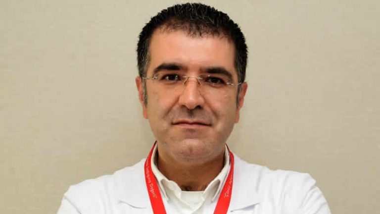 Türk doktorun Birleşik Krallık’taki büyük başarısı