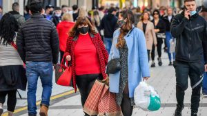 Üç Birleşik Krallık ülkesinde yeni Covid kısıtlamaları yürürlüğe girdi