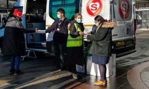 Ünlü bilim insanından flaş açıklama: Pandemiden ilk İngiltere çıkacak