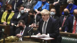 Başbakan Boris Johnson’dan “milletvekillerine şantaj” iddialarına yanıt!