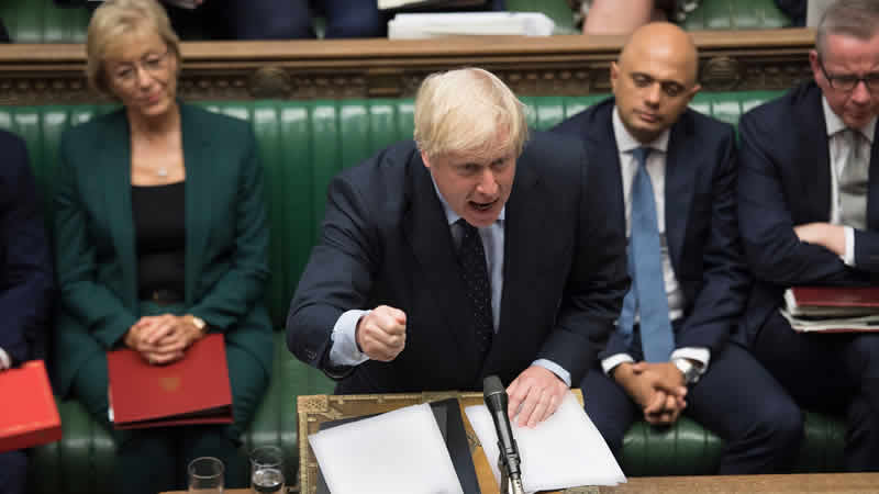 Boris Johnson parlamentoda meydan okudu: “İstifa etmeyeceğim”