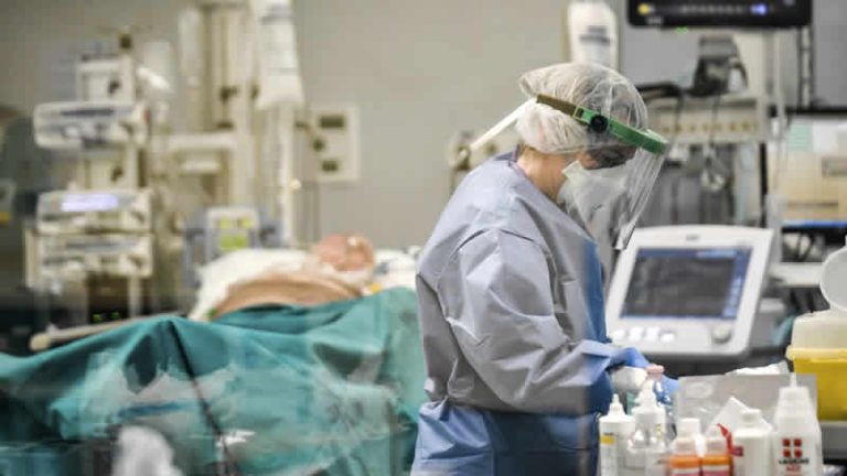 Covid-19 ölümleri en çok hangi vitaminin eksikliğiyle bağlantılı?