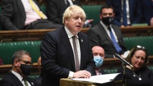 Kendi partisinden milletvekillerinin Boris Johnson’a güvenoyu azalıyor