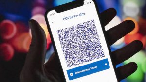 İngiltere, Kuzey Kıbrıs’tan gelenlerin aşı kartlarını tanıyacağını duyurdu