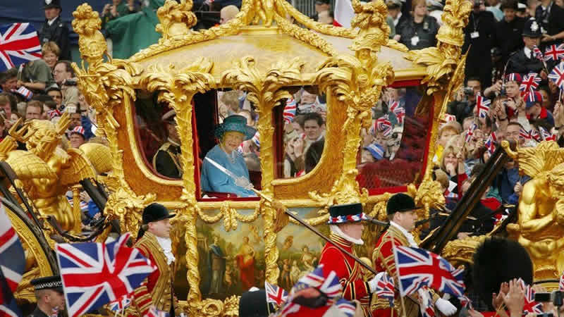 Kraliçe Elizabeth’in tahttaki 70. yılı çeşitli etkinliklerle kutlanacak