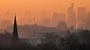 Sadiq Khan: “Londra’da hava kirliliği halk sağlığını tehdit ediyor”