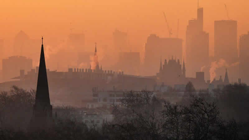 Sadiq Khan: “Londra’da hava kirliliği halk sağlığını tehdit ediyor”