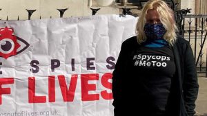 Sivil polisin kimliğini gizleyerek ilişkiye girdiği çevreciye tazminat