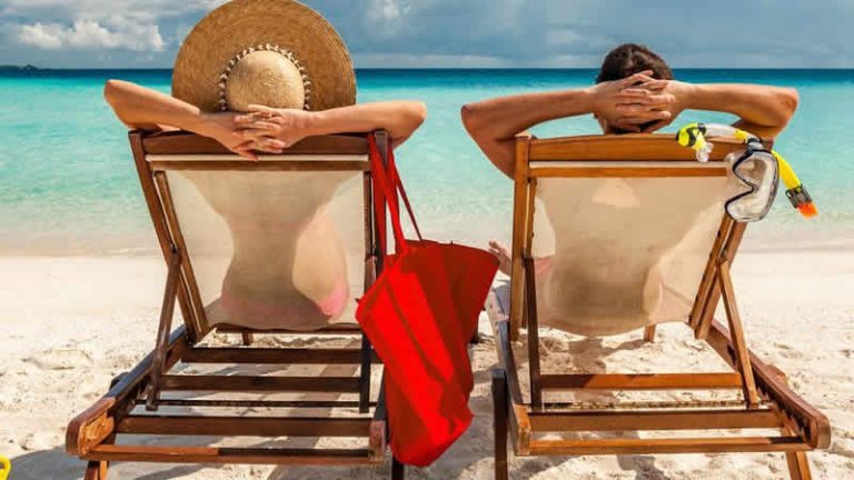 İngiltere’de seyahat kurallarının gevşetilmesinin ardından tatil rezervasyonları fırladı