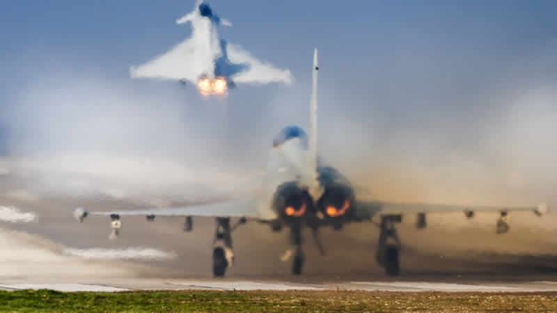 İngiltere hava sahası Rus jetlerine kapatıldı