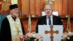 Johnson, yerleşik Ukraynalıların akrabalarının İngiltere’ye gelebileceğini açıkladı