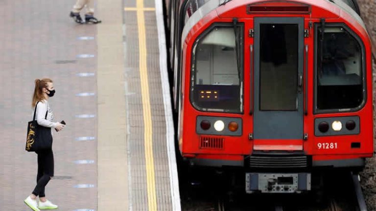 Londra’da toplu taşıma kurtarma ödeneği dört ay daha uzatıldı