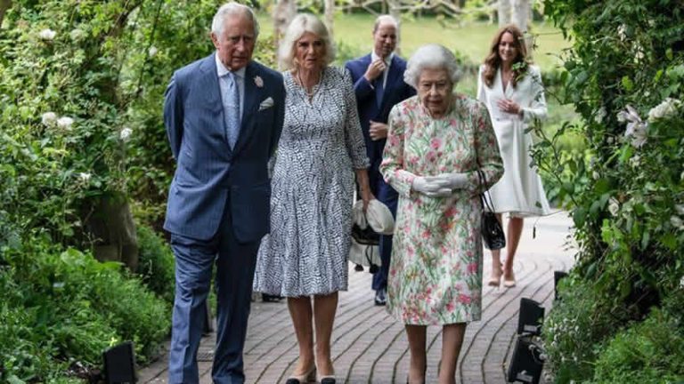 Prens Charles, karısı hakkındaki sözleri için Kraliçe’ye minnettar