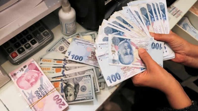Ukrayna’ya askeri harekat sonrası Türk lirası, döviz karşısında değer kaybetti
