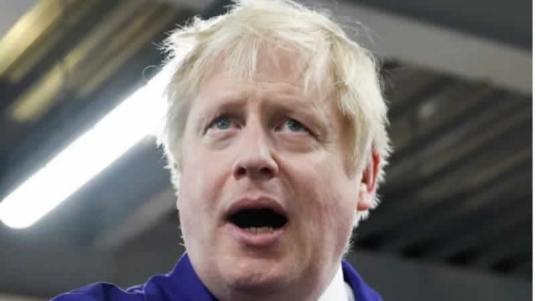 Boris Johnson’dan istifa çağrılarına şarkılı cevap: “I will survive”