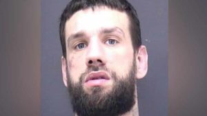 İngiliz polisi iç çamaşırlarıyla hapishaneden kaçan mahkumu arıyor