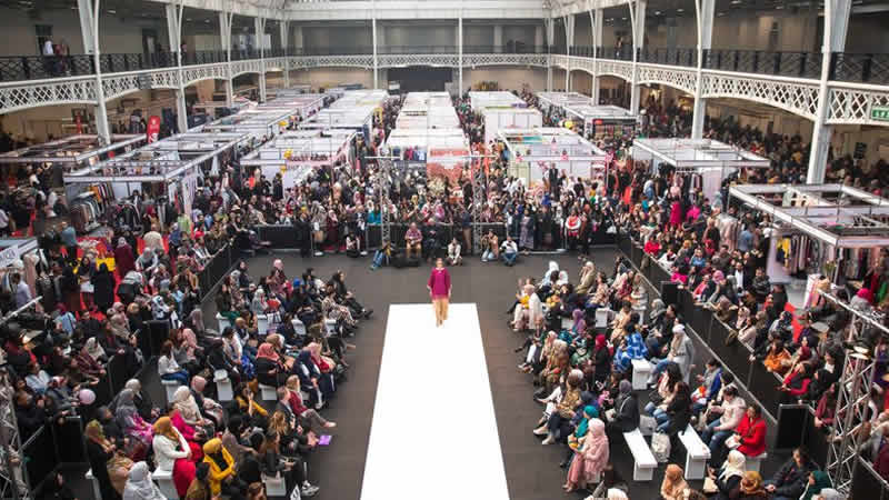  Londra’da düzenlenen İslam Festivali büyük ilgi gördü