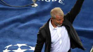 Roman Abramoviç’e uygulanan yaptırımlar Chelsea kulübünü de etkileyecek
