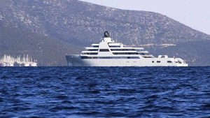 Abramovich’in yatlarının Türkiye limanlarına yanaşması yaptırımları delebilir