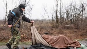 Başbakan Boris Johnson: “Putin, Bucha’da savaş suçu işliyor”