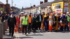 Coventry’deki Sih geçit törenine 10 binden fazla kişi katıldı