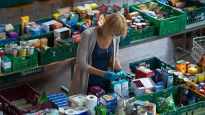 Gıda bankalarına yardım için başvuranların sayısında görülmemiş artış