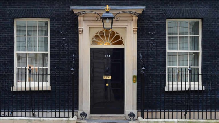 İngiltere Başbakanlık Ofisi’nin BAE tarafından dinlendiği ortaya çıktı