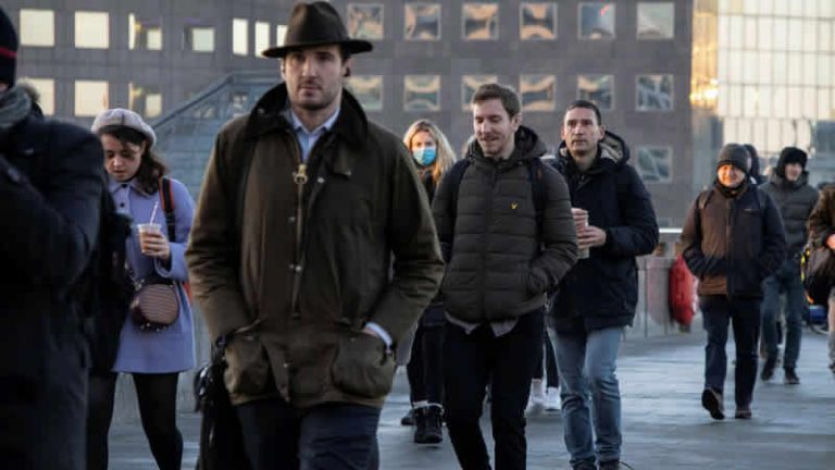 İngiltere’de Covid-19 rekoru: Her 13 kişiden biri virüslü