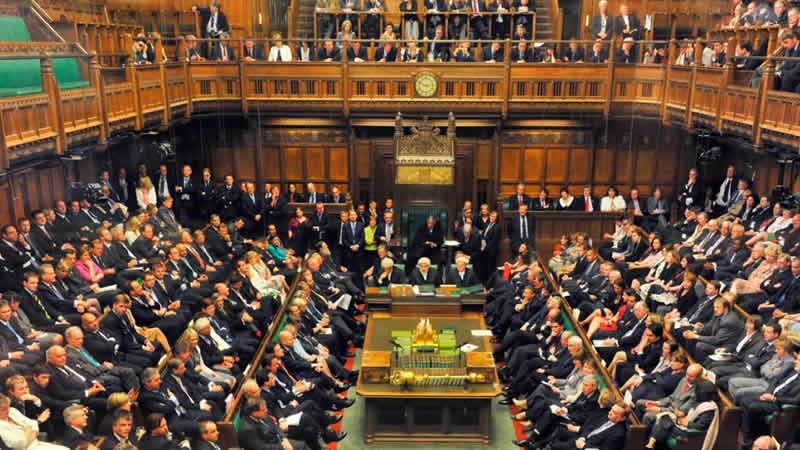 İngiltere’de Parlamento’da porno izlediği iddia edilen ve milletvekili belli oldu
