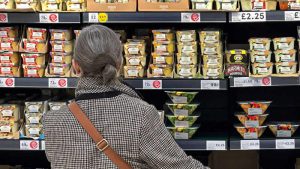 İngiltere’de enflasyon son 30 yılda görülen en yüksek seviyeye çıktı