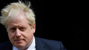 Birleşik Krallık hükümeti, Johnson hakkında verilecek soruşturma kararını ertelemeyecek