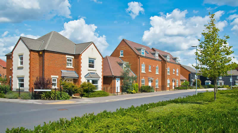 İngiltere’de ortalama konut fiyatları rekor seviyeye yükseldi