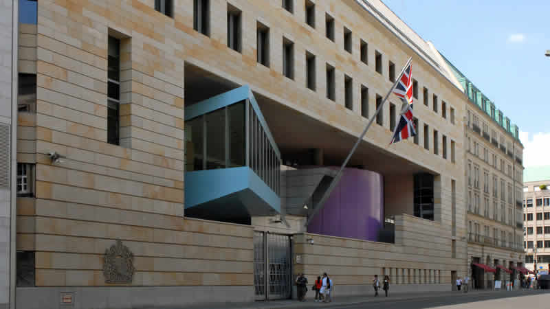 İngiltere’nin Berlin Büyükelçiliği’nde Rusya adına casusluk yapıldığı ortaya çıktı