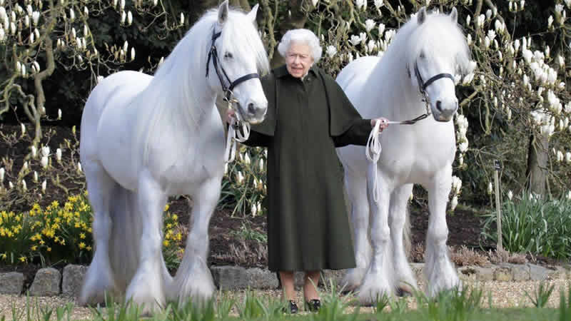 İngiltere Kraliçesi II. Elizabeth 96 yaşına girdi