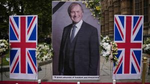 Milletvekili Amess’i öldüren kişi ömür boyu hapis cezasına çarptırıldı