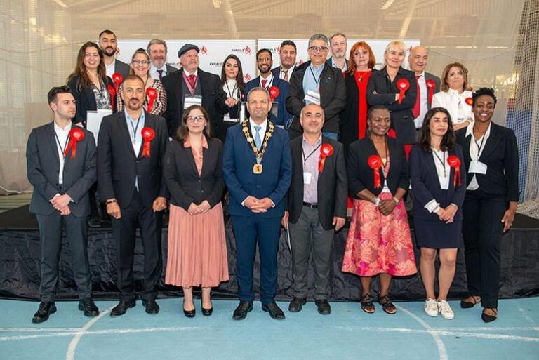 Londra’da belediye meclis üyeliğine seçilen Türk kökenli siyasetçiler belli oldu